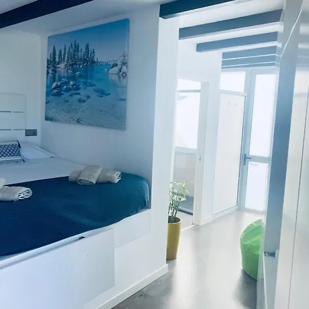 Atico Con Gran Terraza Y Jacuzzi Muy Cerca De La Playa 公寓 *