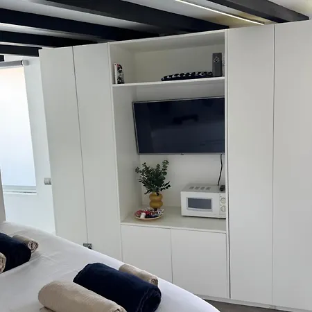 Con Gran Terraza Y Jacuzzi Privado Appartamento *