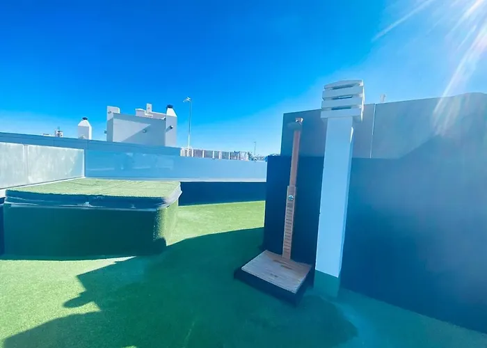 Lejlighed Apartamento Atico Gran Terraza Y Jacuzzi Cerca De La Playa *